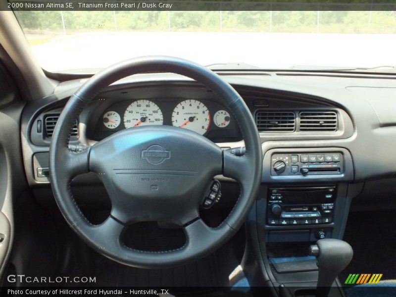 Titanium Frost Pearl / Dusk Gray 2000 Nissan Altima SE