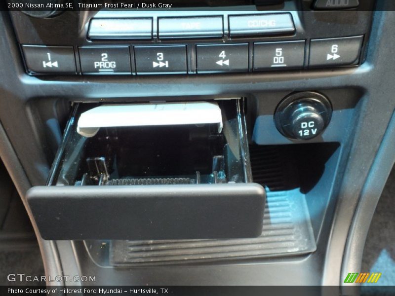 Titanium Frost Pearl / Dusk Gray 2000 Nissan Altima SE