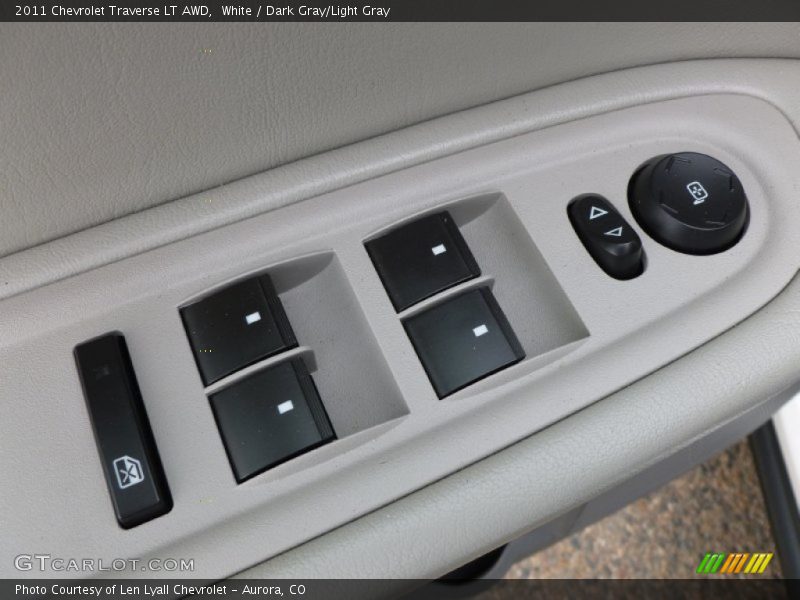 White / Dark Gray/Light Gray 2011 Chevrolet Traverse LT AWD