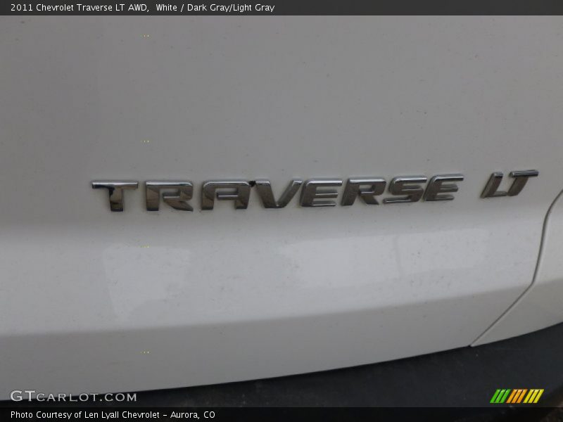 White / Dark Gray/Light Gray 2011 Chevrolet Traverse LT AWD