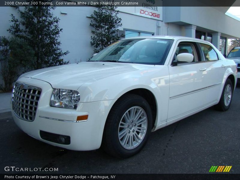 Cool Vanilla White / Dark Khaki/Light Graystone 2008 Chrysler 300 Touring