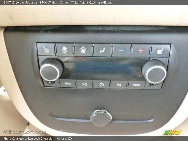 Summit White / Light Cashmere/Ebony 2007 Chevrolet Suburban 1500 LT 4x4