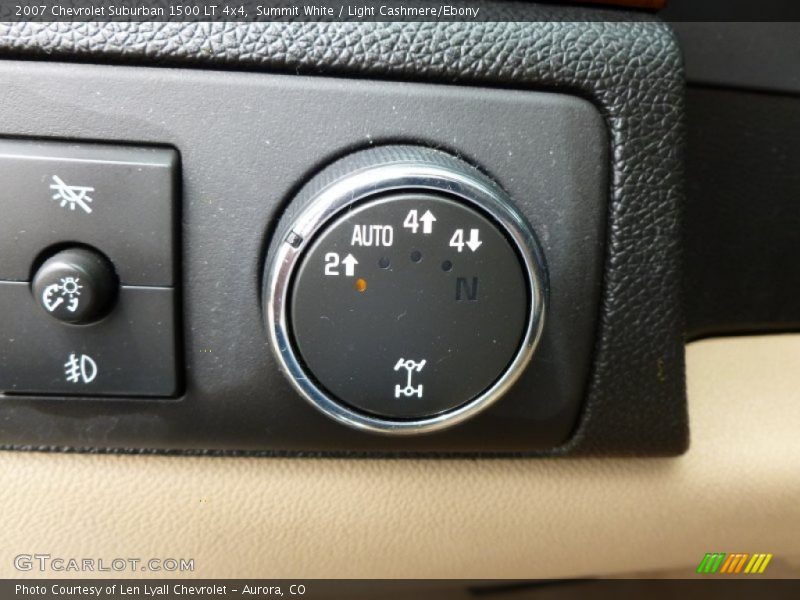 Summit White / Light Cashmere/Ebony 2007 Chevrolet Suburban 1500 LT 4x4