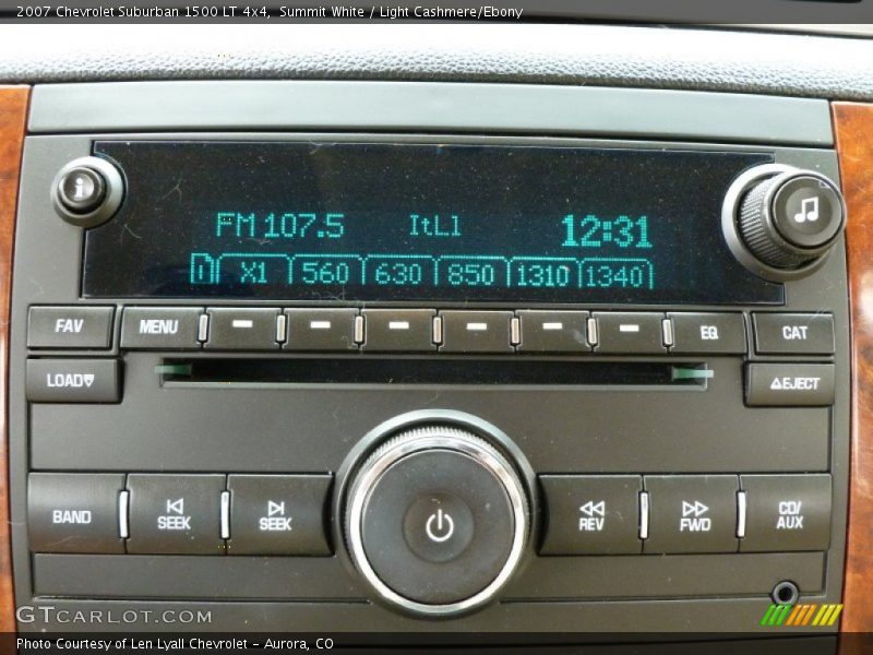 Summit White / Light Cashmere/Ebony 2007 Chevrolet Suburban 1500 LT 4x4