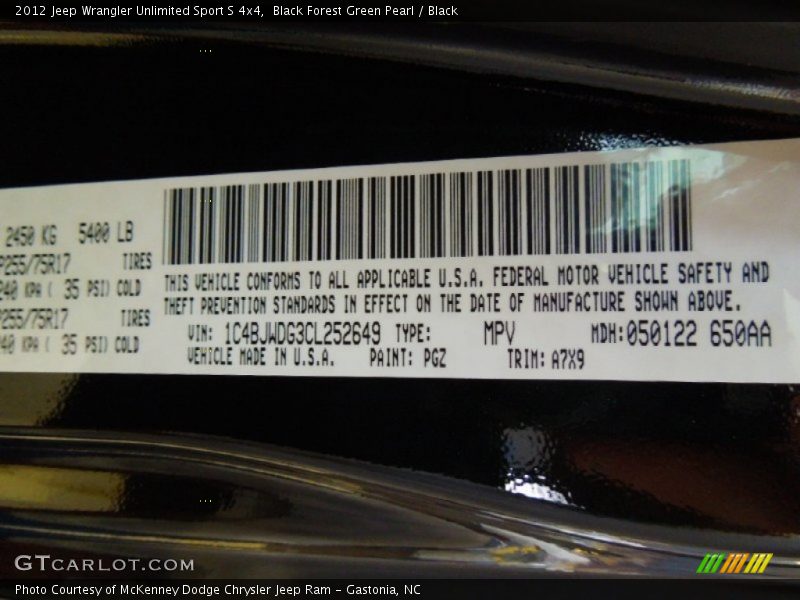 Black Forest Green Pearl / Black 2012 Jeep Wrangler Unlimited Sport S 4x4