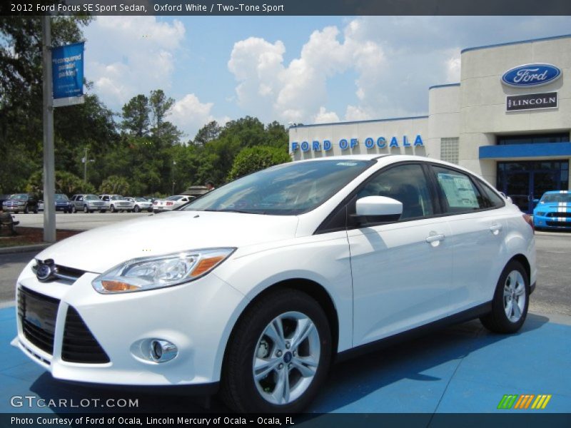 Oxford White / Two-Tone Sport 2012 Ford Focus SE Sport Sedan