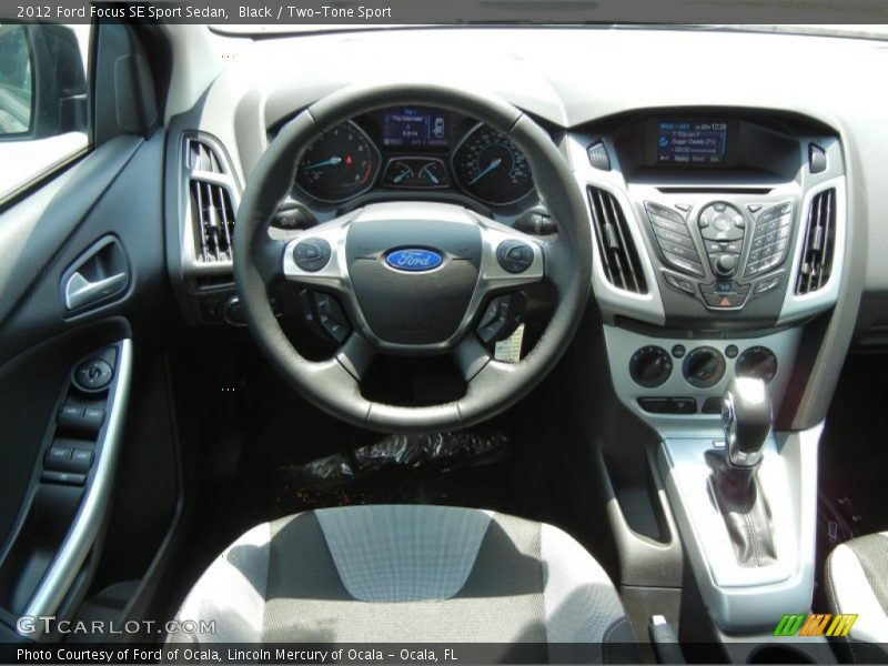 Black / Two-Tone Sport 2012 Ford Focus SE Sport Sedan