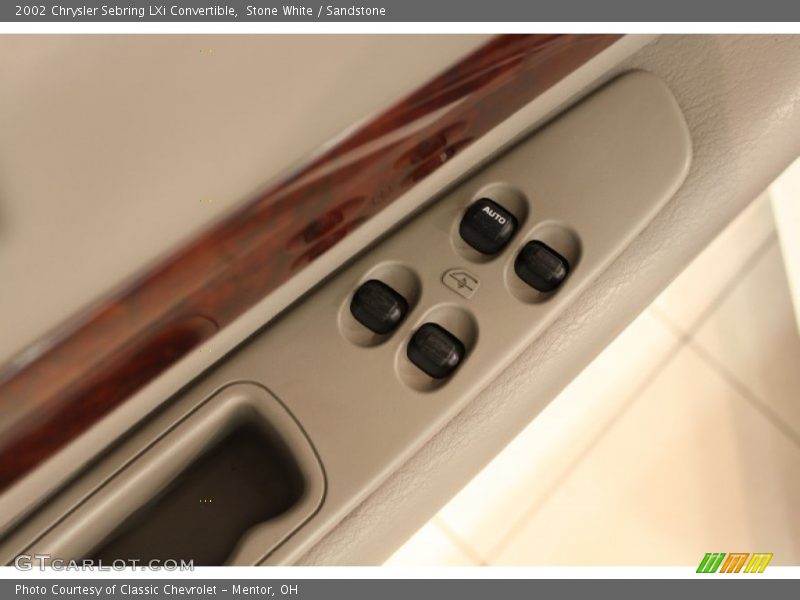 Stone White / Sandstone 2002 Chrysler Sebring LXi Convertible