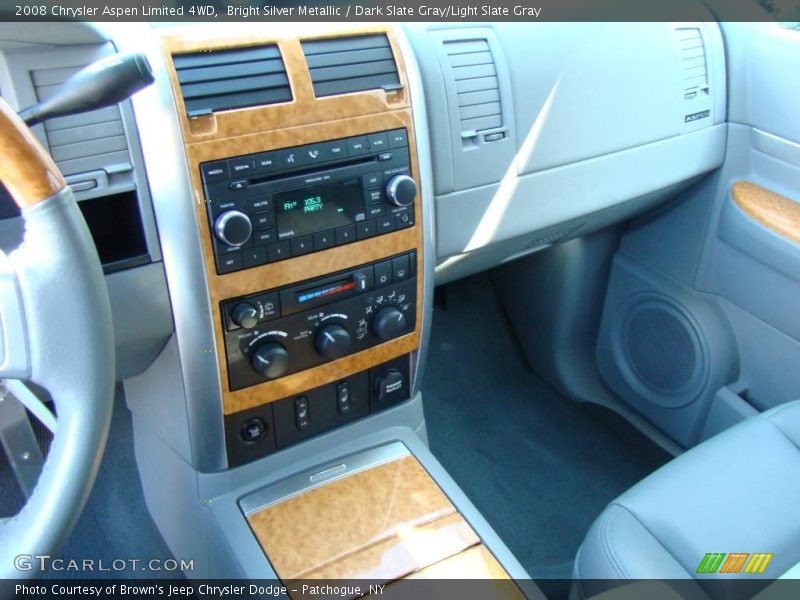 Bright Silver Metallic / Dark Slate Gray/Light Slate Gray 2008 Chrysler Aspen Limited 4WD
