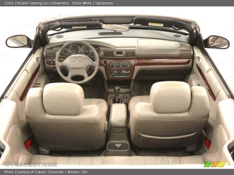 Dashboard of 2002 Sebring LXi Convertible