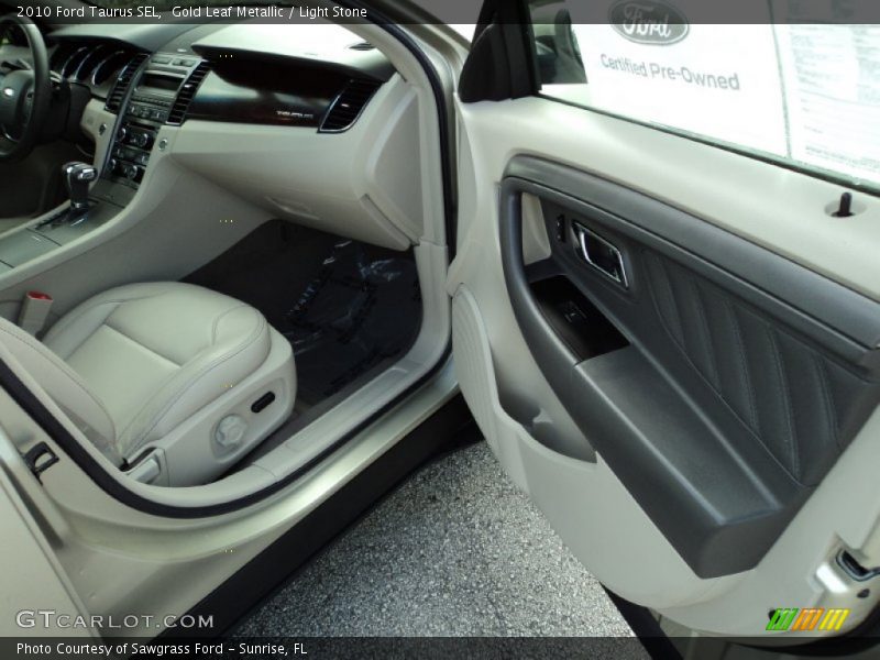 Gold Leaf Metallic / Light Stone 2010 Ford Taurus SEL