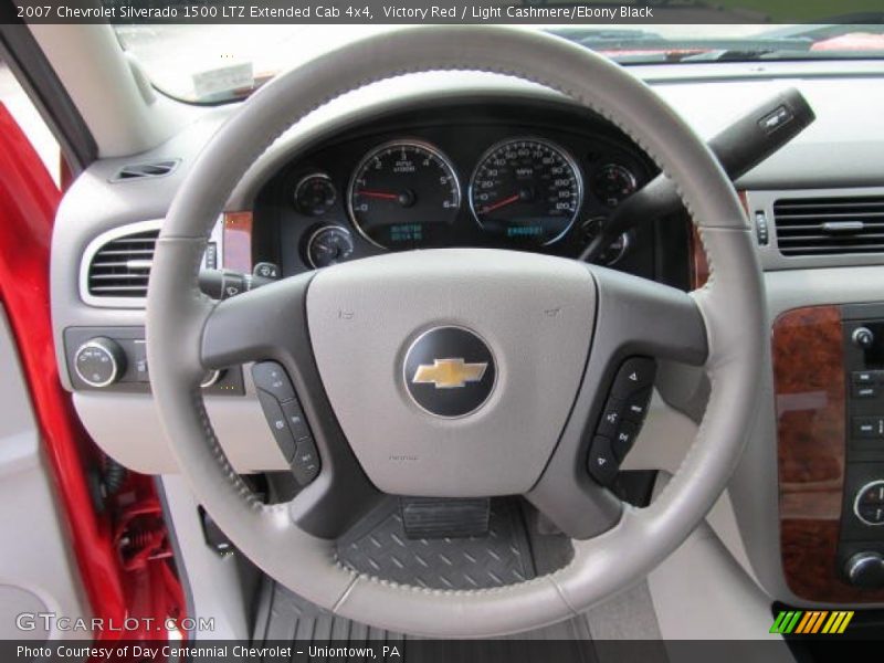  2007 Silverado 1500 LTZ Extended Cab 4x4 Steering Wheel