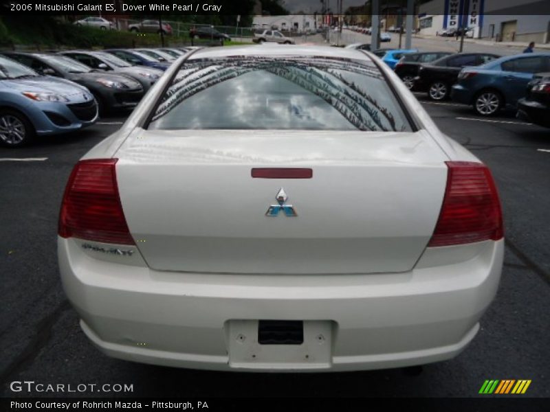 Dover White Pearl / Gray 2006 Mitsubishi Galant ES