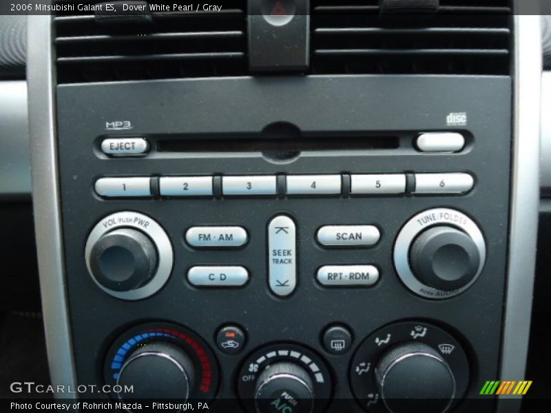 Dover White Pearl / Gray 2006 Mitsubishi Galant ES