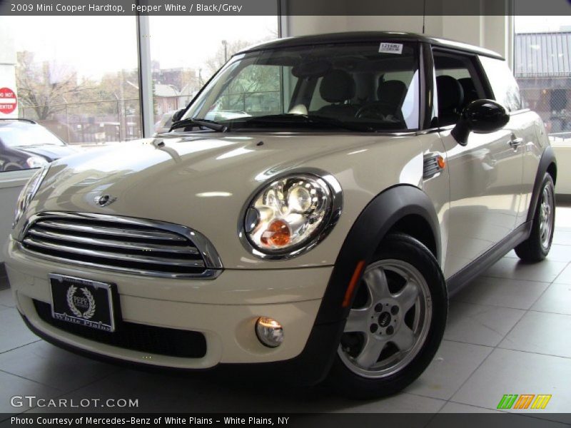 Pepper White / Black/Grey 2009 Mini Cooper Hardtop