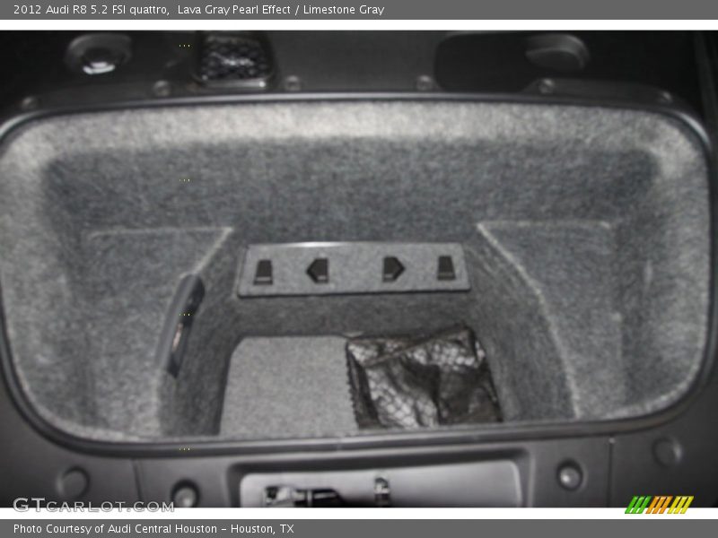  2012 R8 5.2 FSI quattro Trunk
