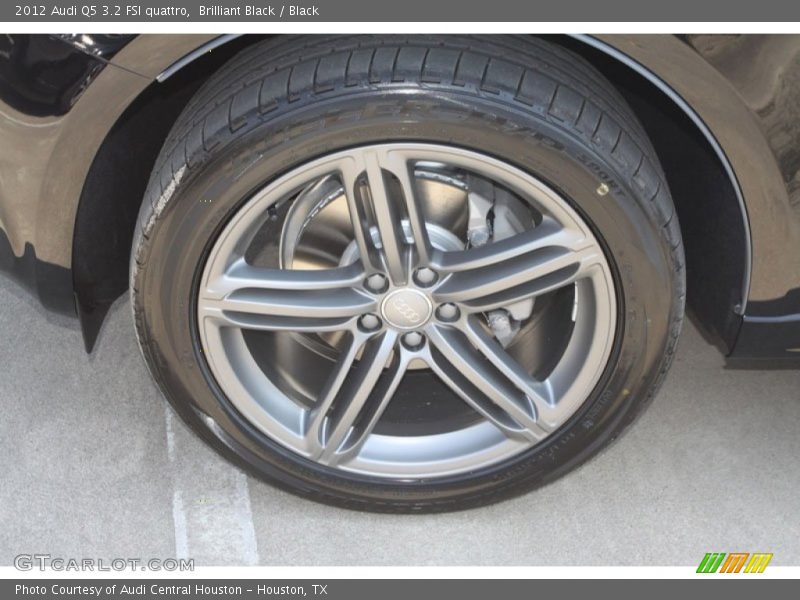 Brilliant Black / Black 2012 Audi Q5 3.2 FSI quattro