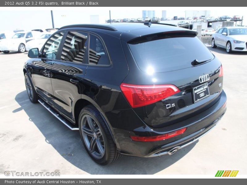 Brilliant Black / Black 2012 Audi Q5 3.2 FSI quattro