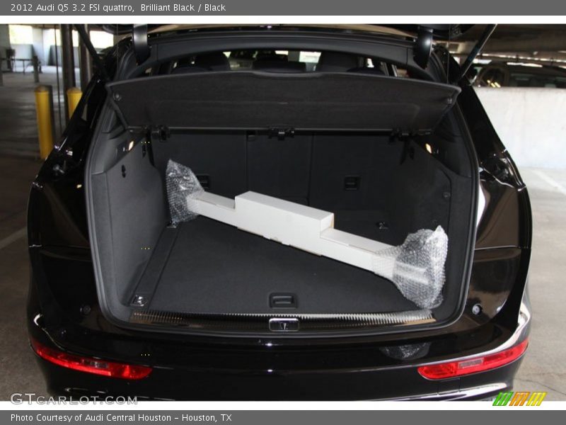 Brilliant Black / Black 2012 Audi Q5 3.2 FSI quattro