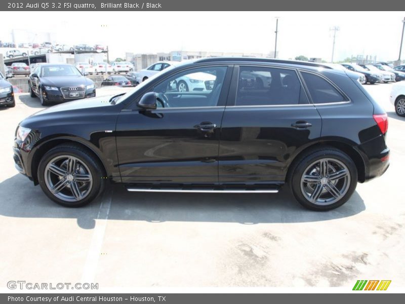 Brilliant Black / Black 2012 Audi Q5 3.2 FSI quattro