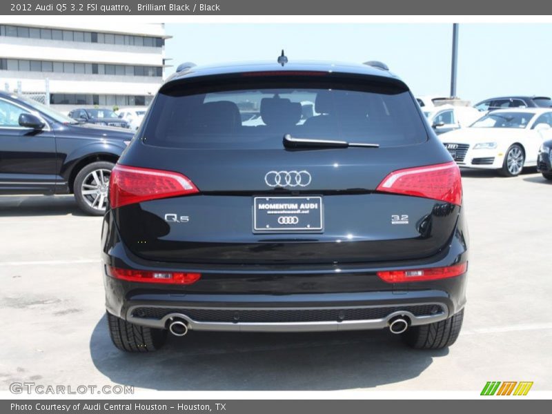 Brilliant Black / Black 2012 Audi Q5 3.2 FSI quattro