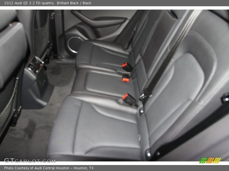 Brilliant Black / Black 2012 Audi Q5 3.2 FSI quattro