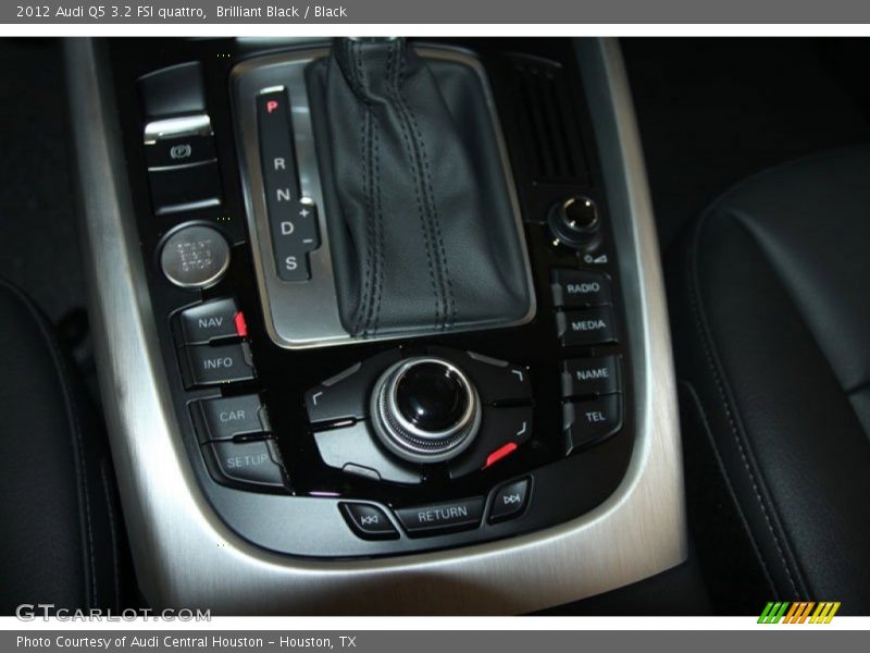 Brilliant Black / Black 2012 Audi Q5 3.2 FSI quattro