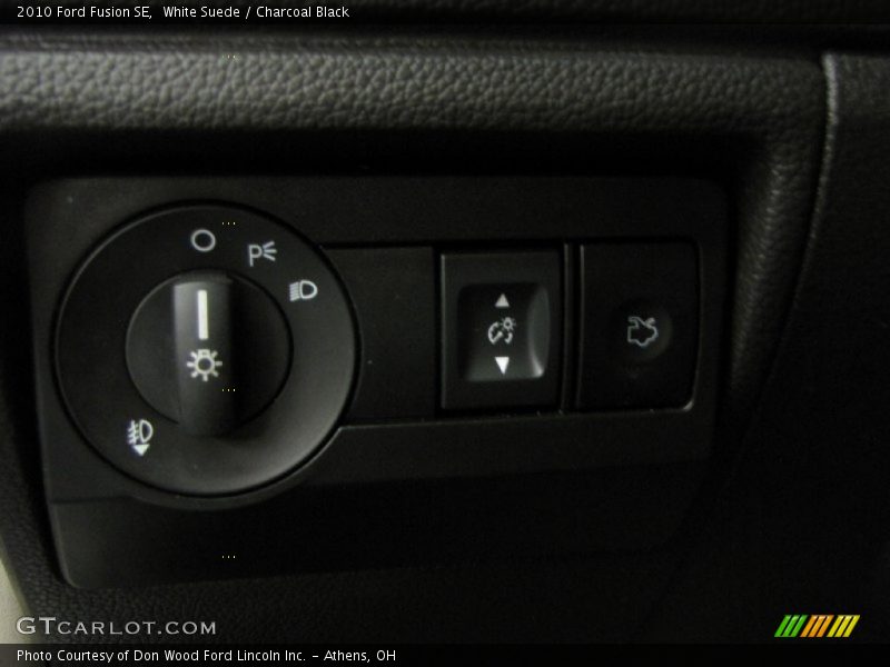 White Suede / Charcoal Black 2010 Ford Fusion SE