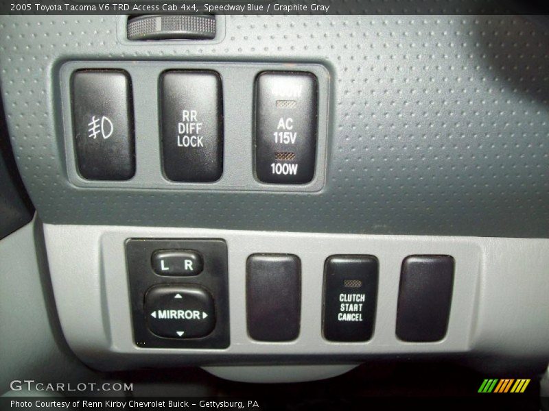 Controls of 2005 Tacoma V6 TRD Access Cab 4x4