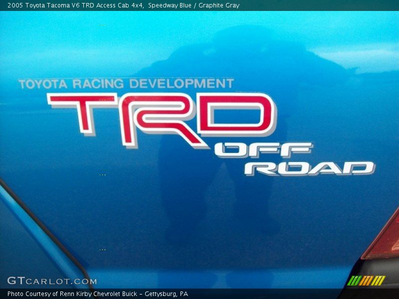  2005 Tacoma V6 TRD Access Cab 4x4 Logo