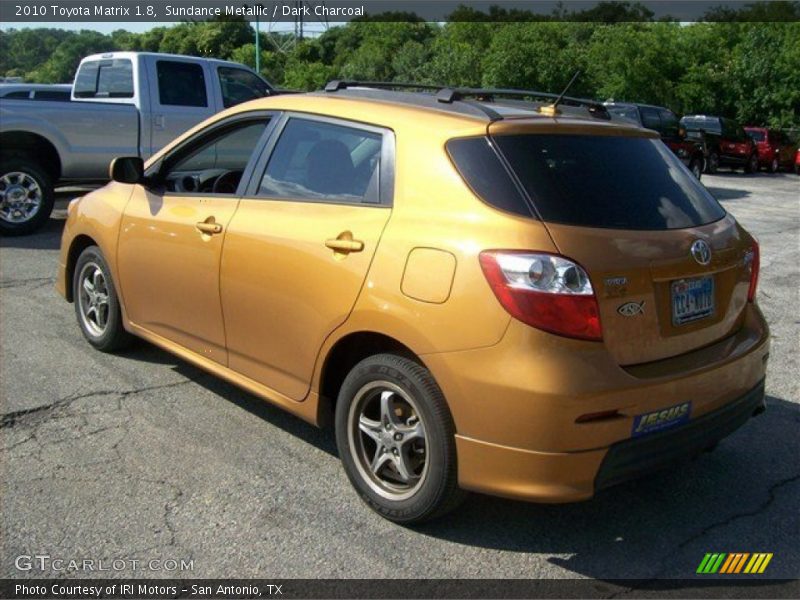 Sundance Metallic / Dark Charcoal 2010 Toyota Matrix 1.8
