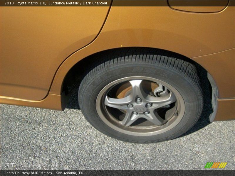 Sundance Metallic / Dark Charcoal 2010 Toyota Matrix 1.8