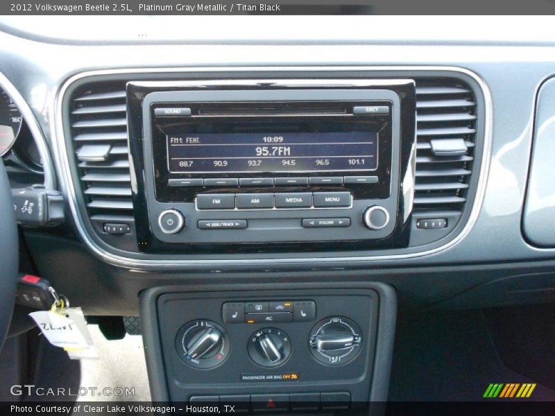 Platinum Gray Metallic / Titan Black 2012 Volkswagen Beetle 2.5L
