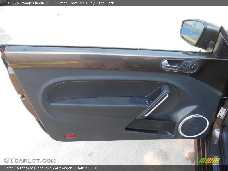 Toffee Brown Metallic / Titan Black 2012 Volkswagen Beetle 2.5L