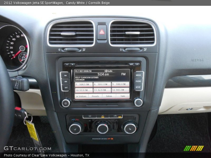 Controls of 2012 Jetta SE SportWagen
