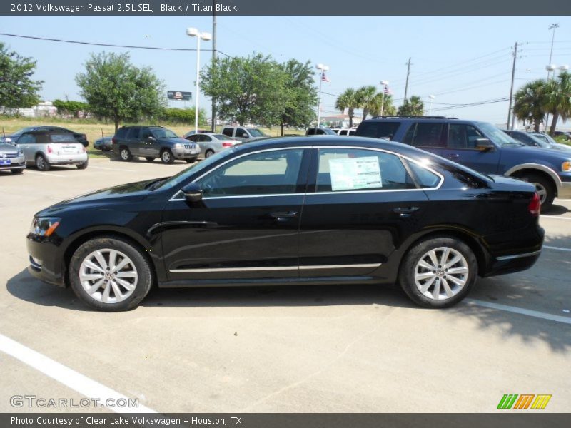 Black / Titan Black 2012 Volkswagen Passat 2.5L SEL