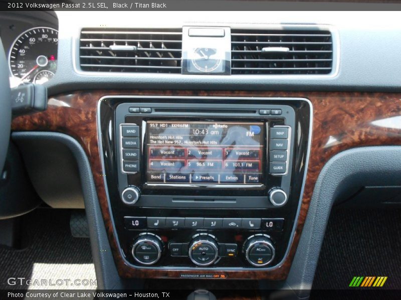 Black / Titan Black 2012 Volkswagen Passat 2.5L SEL