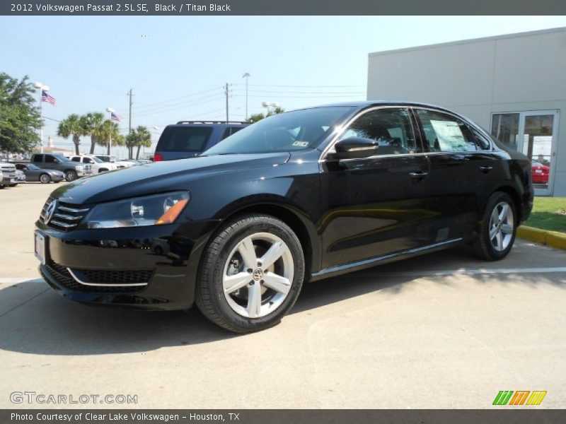 Black / Titan Black 2012 Volkswagen Passat 2.5L SE