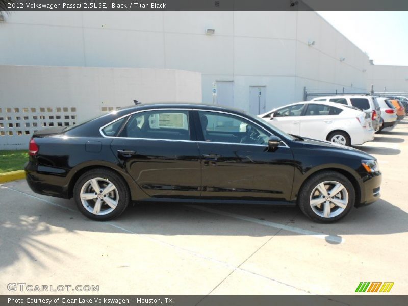 Black / Titan Black 2012 Volkswagen Passat 2.5L SE