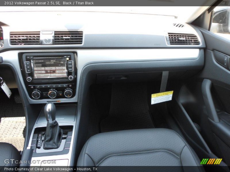 Black / Titan Black 2012 Volkswagen Passat 2.5L SE