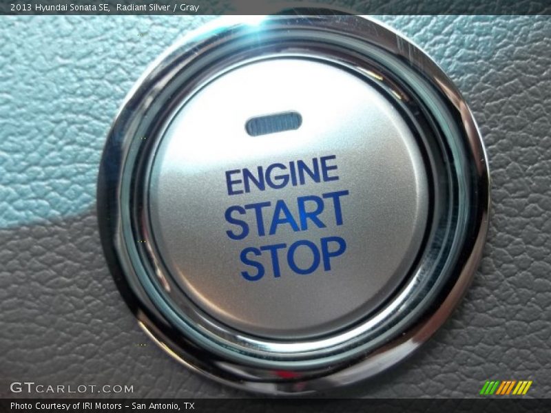 Radiant Silver / Gray 2013 Hyundai Sonata SE