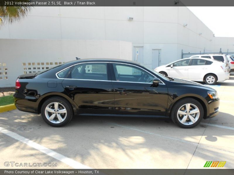 Black / Titan Black 2012 Volkswagen Passat 2.5L SE