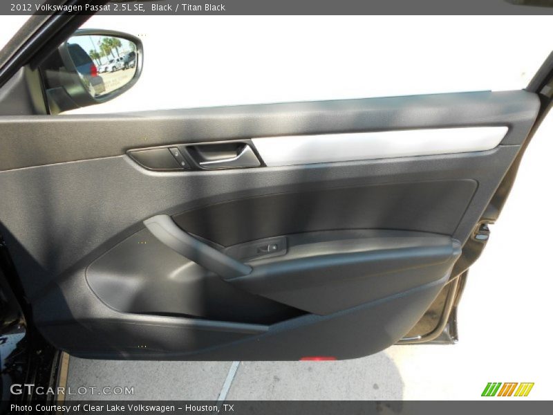 Black / Titan Black 2012 Volkswagen Passat 2.5L SE