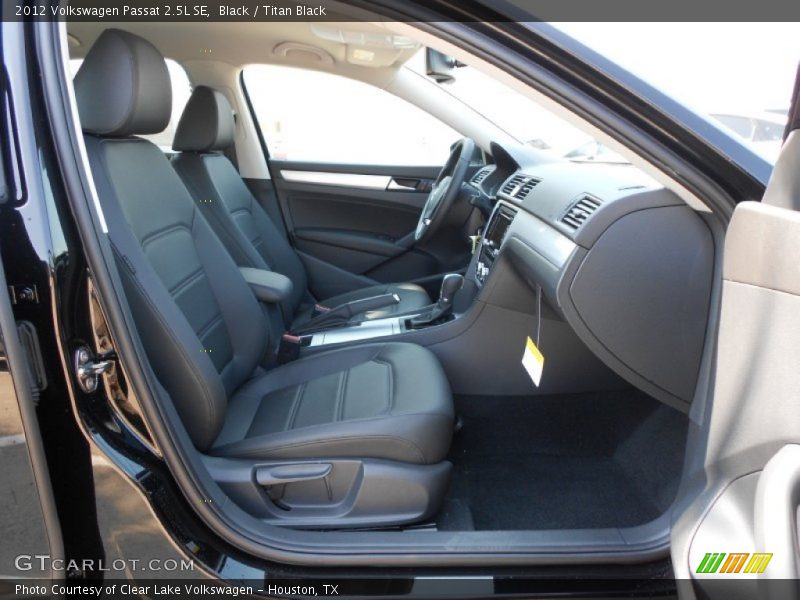 Black / Titan Black 2012 Volkswagen Passat 2.5L SE