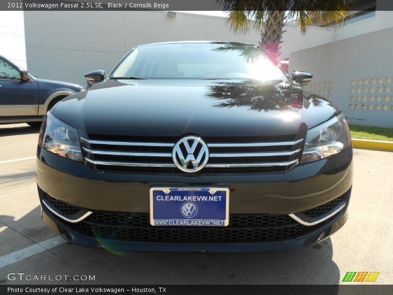 Black / Cornsilk Beige 2012 Volkswagen Passat 2.5L SE