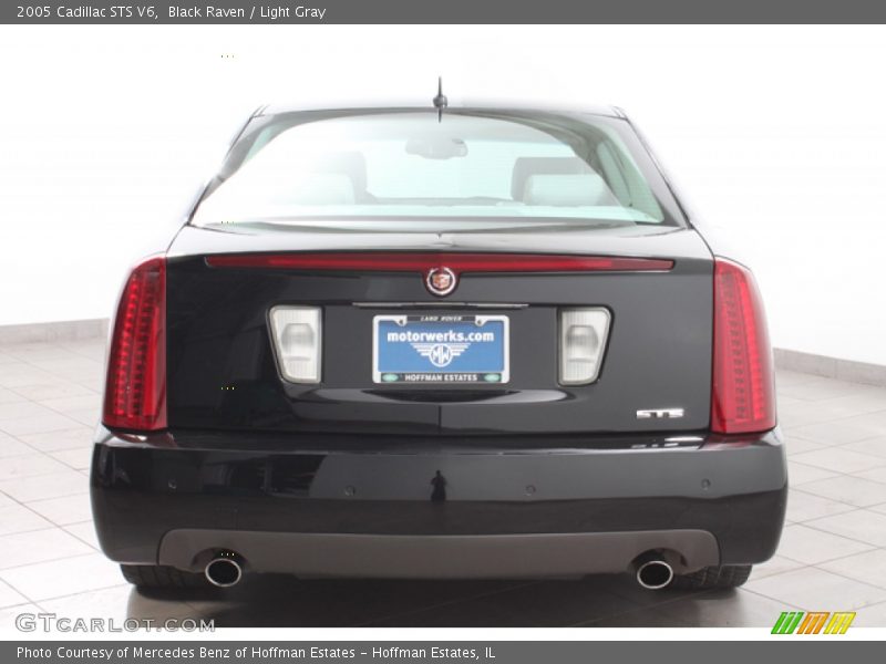 Black Raven / Light Gray 2005 Cadillac STS V6