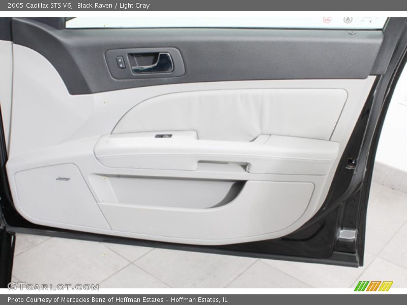 Black Raven / Light Gray 2005 Cadillac STS V6