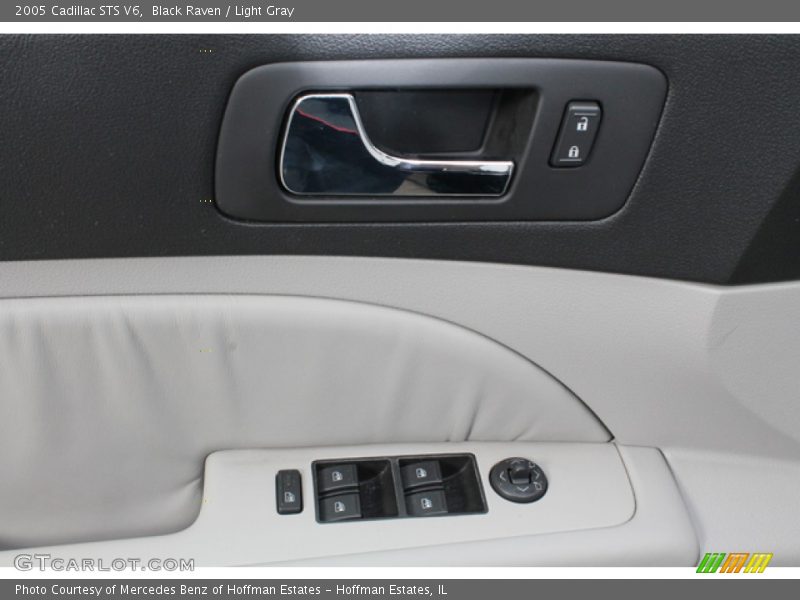 Black Raven / Light Gray 2005 Cadillac STS V6
