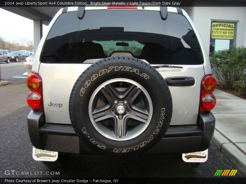 Bright Silver Metallic / Light Taupe/Dark Slate Gray 2004 Jeep Liberty Sport 4x4 Columbia Edition