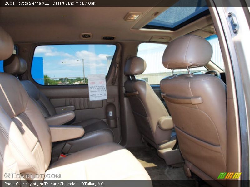 Desert Sand Mica / Oak 2001 Toyota Sienna XLE